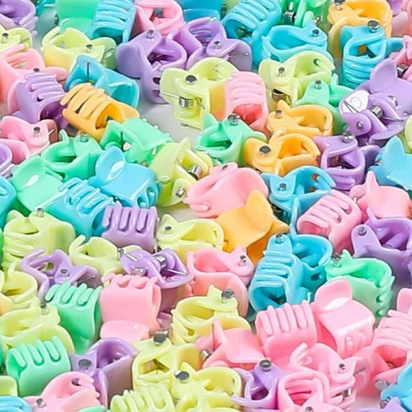 30 piece small pastel hair clips - Picture 2 of 3